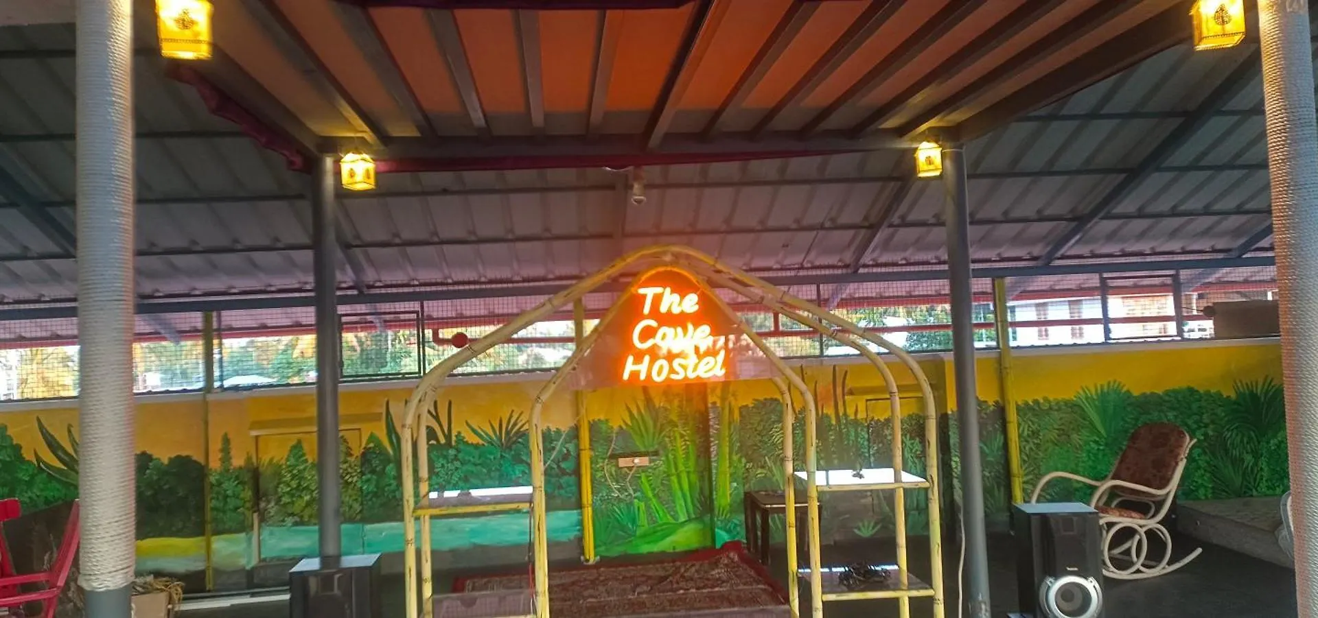 Hostel The Cave House Kochi